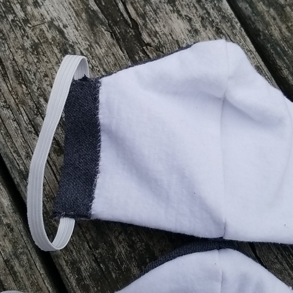 2 Handmade Adults Gray Cotton Washable Face Masks - Picture 5 of 6